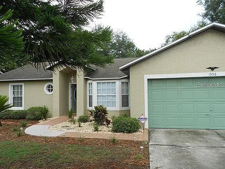 1556 Blackwood Ave — Photo 1