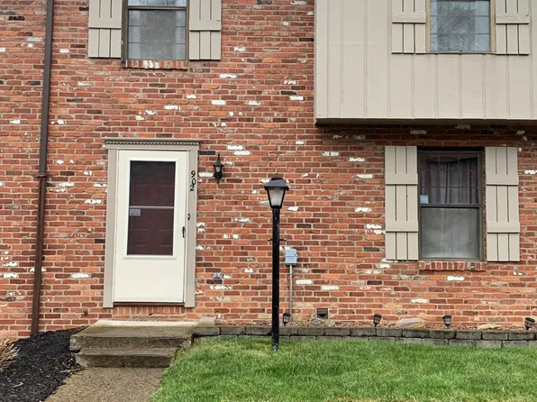 902 Timberglen Dr, Imperial, PA 15126