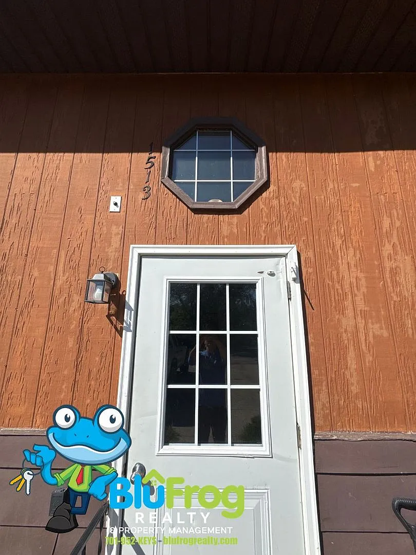 PB- 1513 4plex — Photo 1