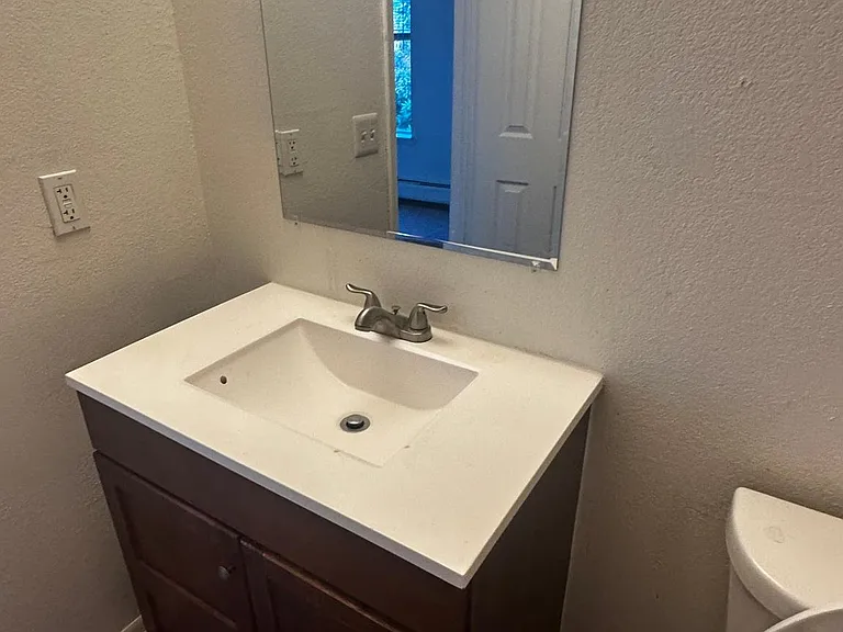 1315 Estes St #16-C — Photo 8