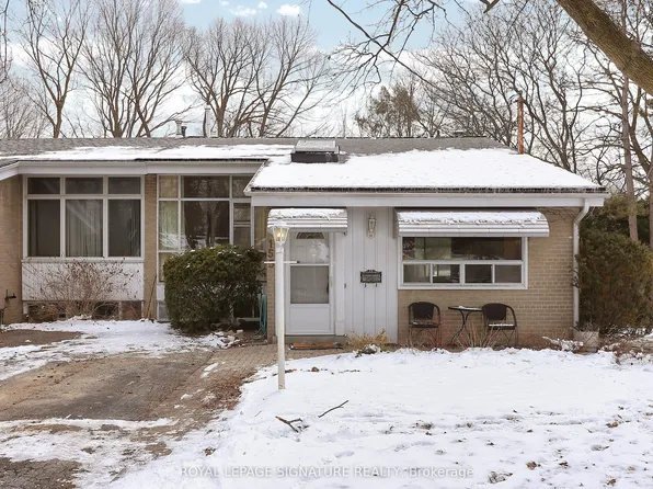 155 Three Valleys Dr, Toronto, ON M3A 3C1