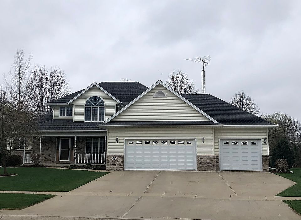 1st image of 171 Harmsen Ave