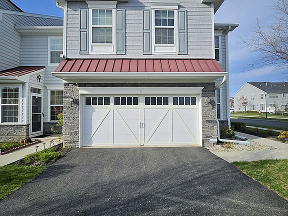 2 Car Garage