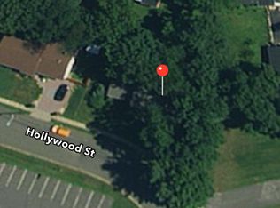 855 Hollywood St, North Brunswick, NJ 08902
