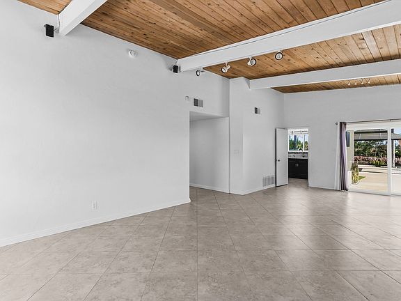 4th image of 8335 Sugarman Dr