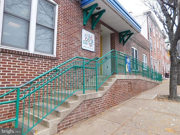 2nd image of 221 N Jackson St