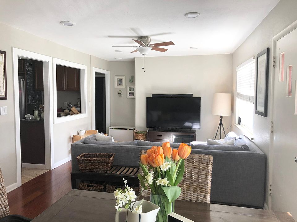 2nd image of 3014 S Cherry Way