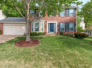 737 Spring Hill Farm Dr, Ballwin, MO 63021