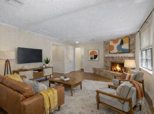 711 Rosewood Dr, Shenandoah, TX 77381