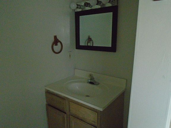 3rd image of 1611 55th St