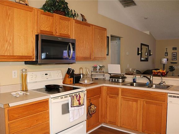 5th image of 7014 Songbird Ln
