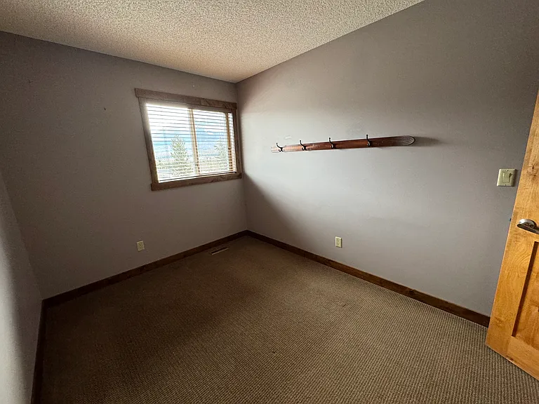 127 Moraine Rd — Photo 13