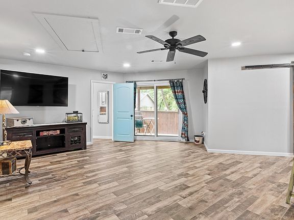 3rd image of 81 Regents Park Ct