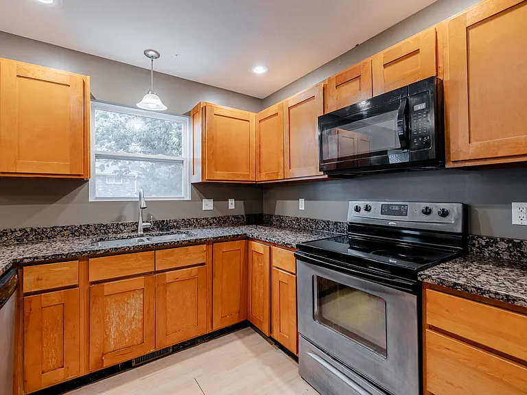 1525 S 19th St #1537-7 — Photo 8