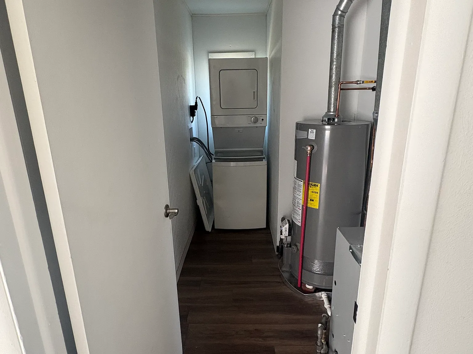 2 bed, 865 sqft, $1,500 — Photo 2