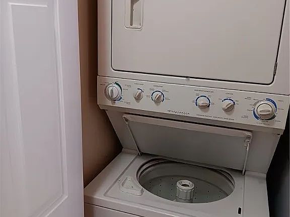 5th image of 2110 Fulton Ave APT 5