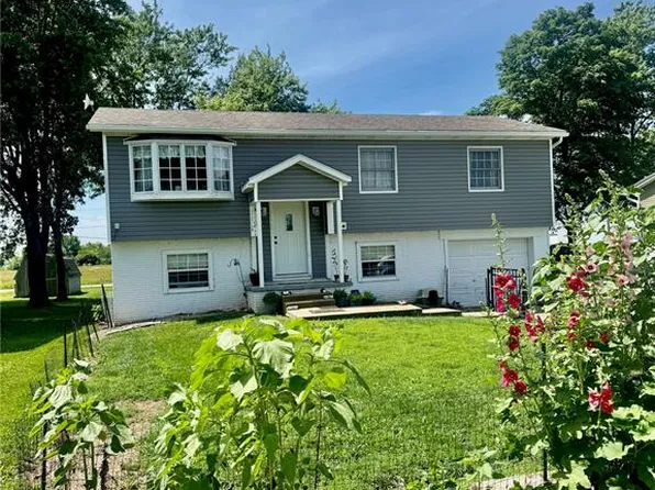 308 W 7th South St, Mount Olive, IL 62069