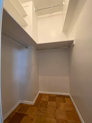 Rented by Bond New York | media 7