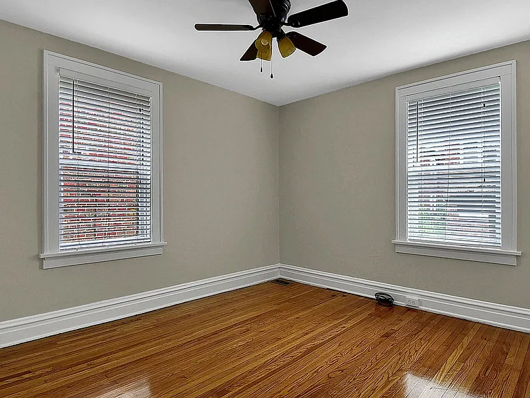 (801) 7009 Amherst Ave — Photo 13