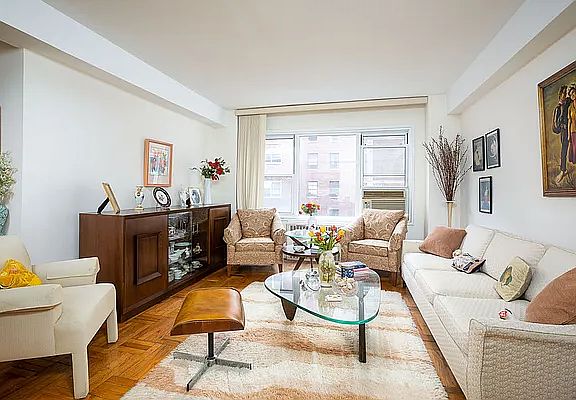4th image of 110-20 71st Ave #404