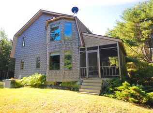 55 Carrying Place Ln, Surry, ME 04684