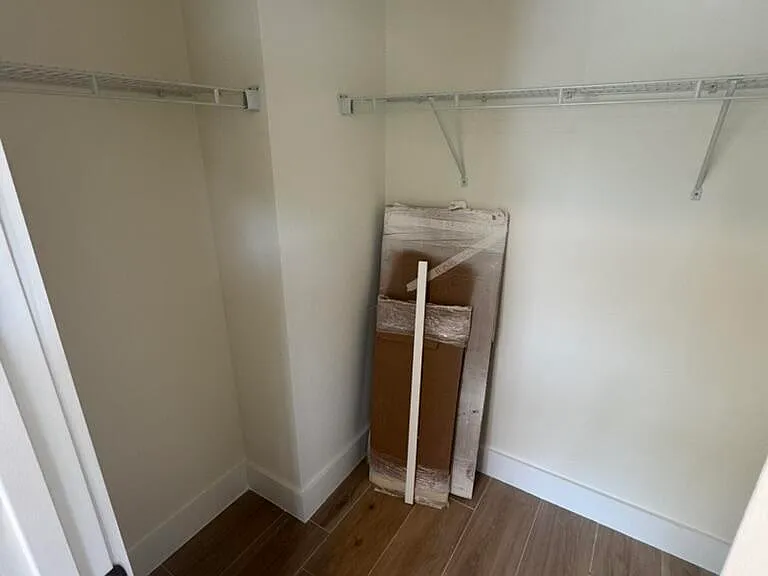 435 SW Natura Ave #A — Photo 19