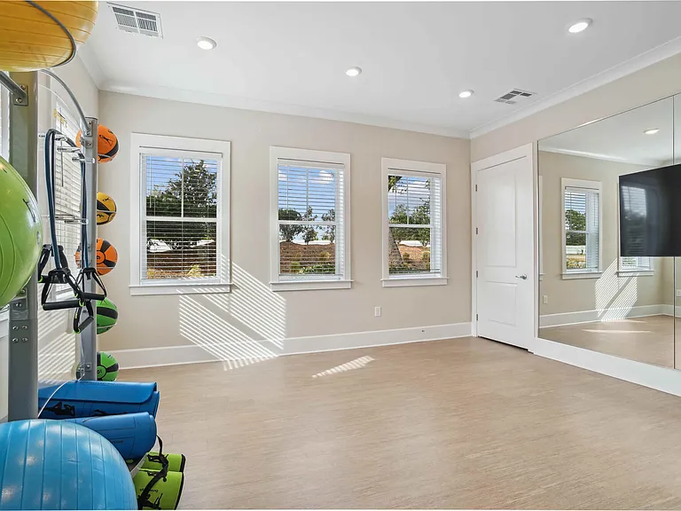 Beaumont Oaks at Porters Neck Apartments & Townhomes — Photo 34