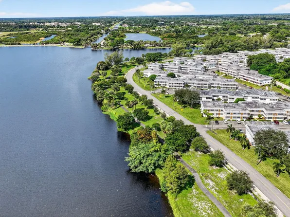 3240 Lake Osborne Drive Apt 104, Lake Worth Beach, FL 33461