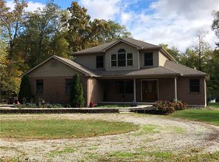 5761 Hartzell Rd, Greenville, OH 45331