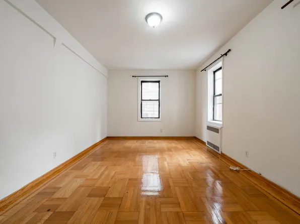 7714 Bay Parkway image 5 of 13