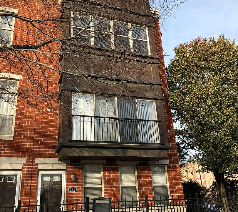 1st image of 358 E Finsbury Ct