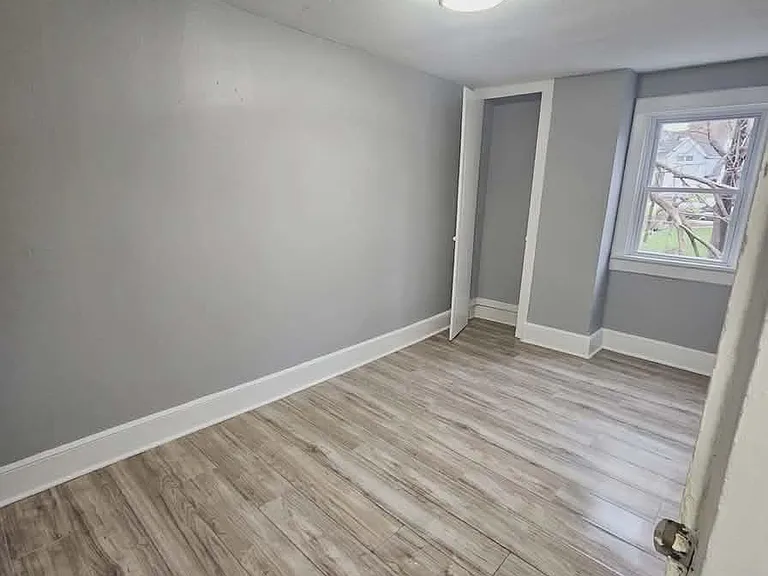 190 Conklin Ave #1 — Photo 1