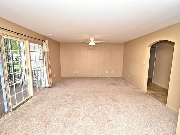 4th image of 2288 Bordeaux Walk APT D1