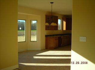 107 Buena Ln, Buena, NJ 08310