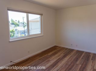 1233 E 21st St APT 4, Oakland, CA