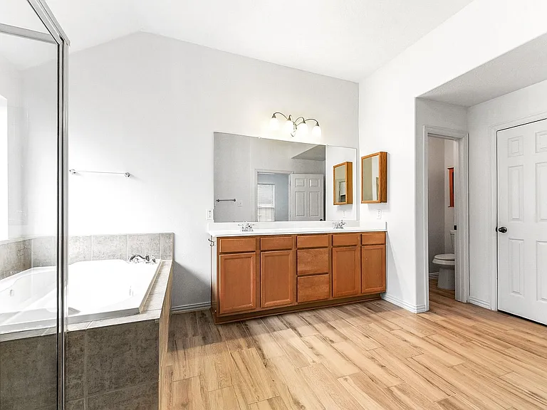 28259 Daystrom Ln — Photo 26