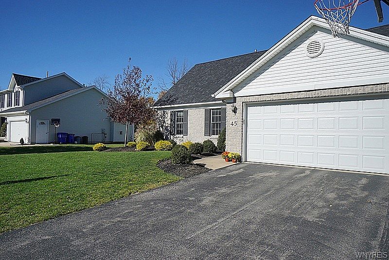 45 Brook Ln, West Seneca, NY 14224 Zillow