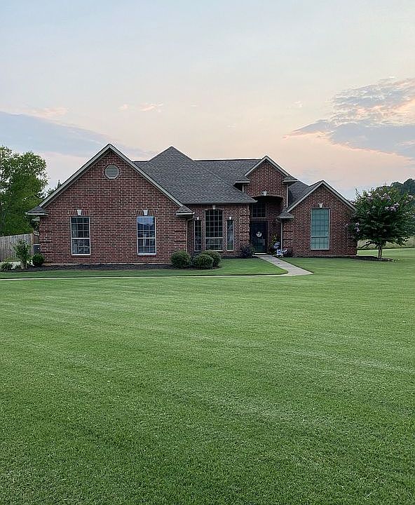 1st image of 4 Stonewall Cir
