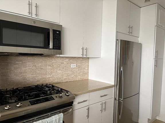 3rd image of 18-15 215th St #15D