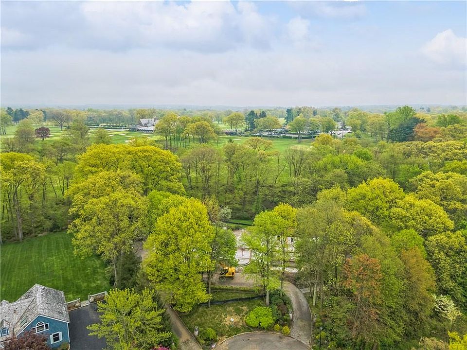 1st image of 7 Evergreen Lane