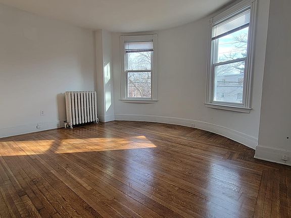 4th image of 172 Fountain St #2L1