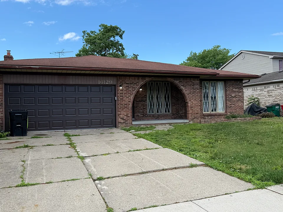 16129 Cambell Dr