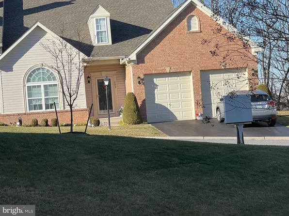 203 Prospect Cir #67, Shrewsbury, PA 17361