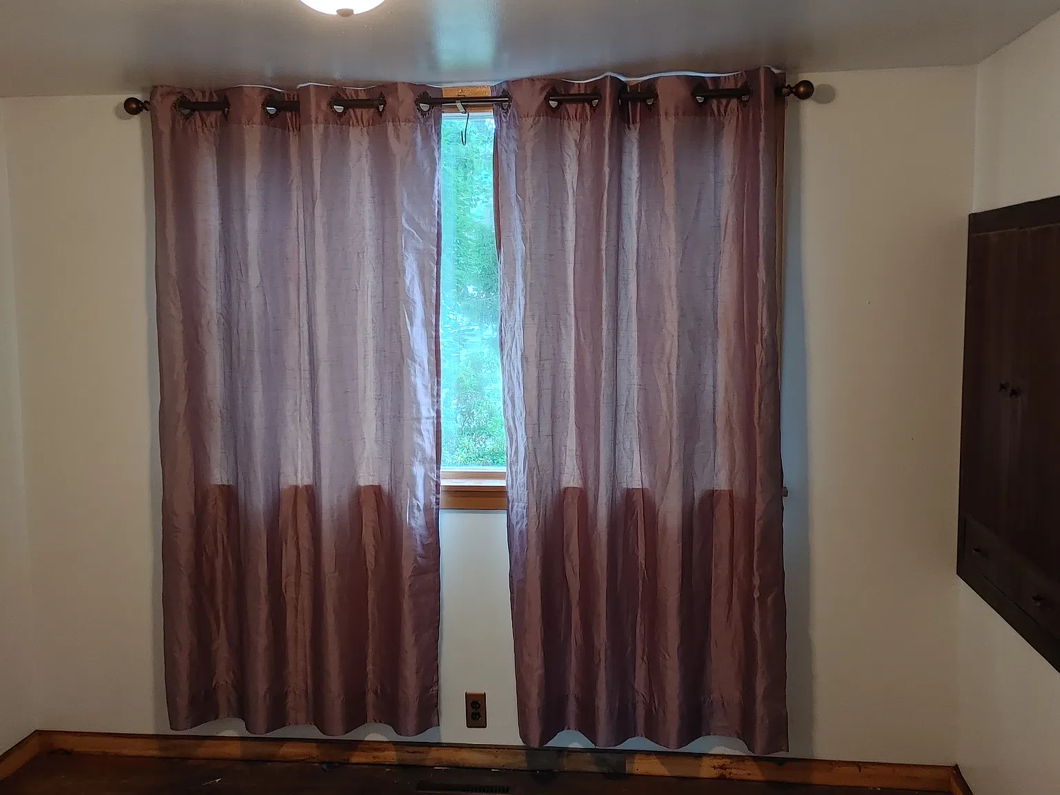 4 bed, 1.5 bath, 1600 sqft, $1,350 — Photo 4