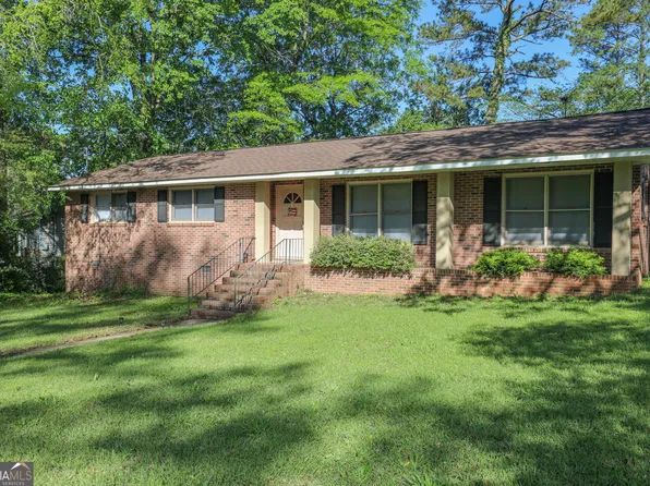 1704 Briarcliff Ct, Milledgeville, GA 31061