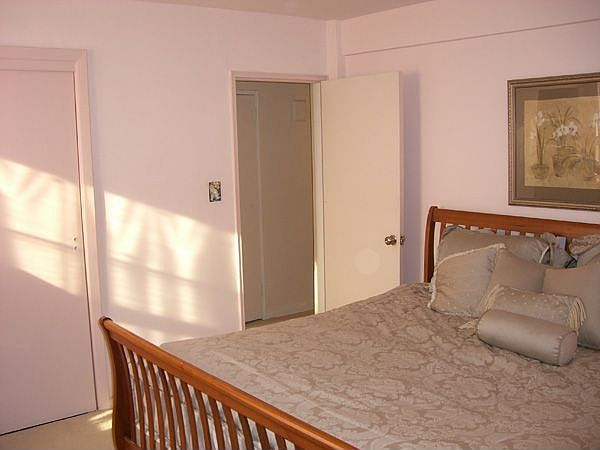 2nd image of 2427 E 29th St APT 6C