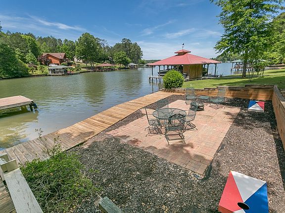 2nd image of 245 Dogwood Dr