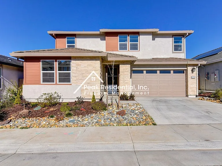 12753 Glass Beach Dr — Photo 2