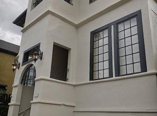 2114 E Burnside St APT 3, Portland, OR 97214