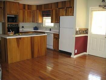 1st image of 136 Berkshire Ln